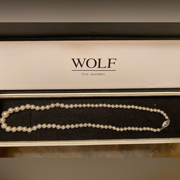 Pearl Necklace (Fine Jewelry) NEW (real approved) GREAT GIFT 🎁 - Picture 2 of 2